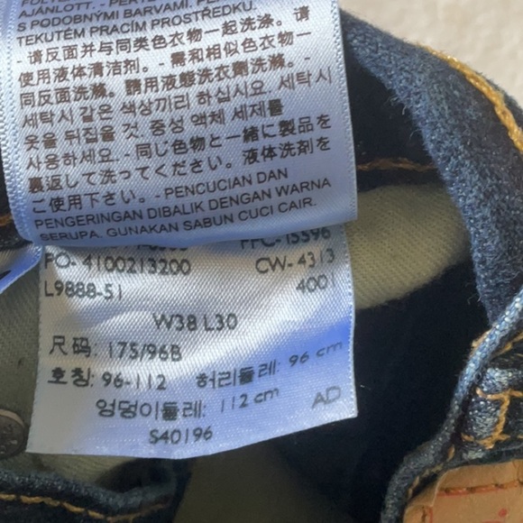 Levi's Relaxed Blue Denim Jeans Timeless Style 514 - Picture 10 of 10